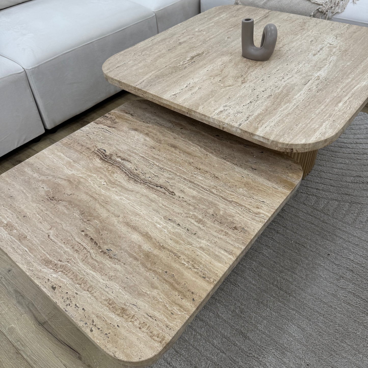 Table basse Gigogne carré travertin pied bois