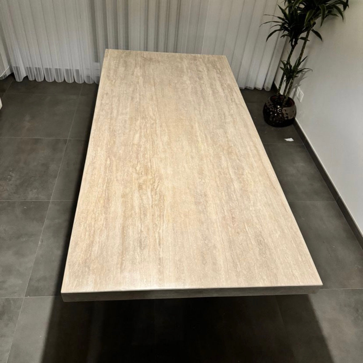 Table à manger rectangle bloc Travertin