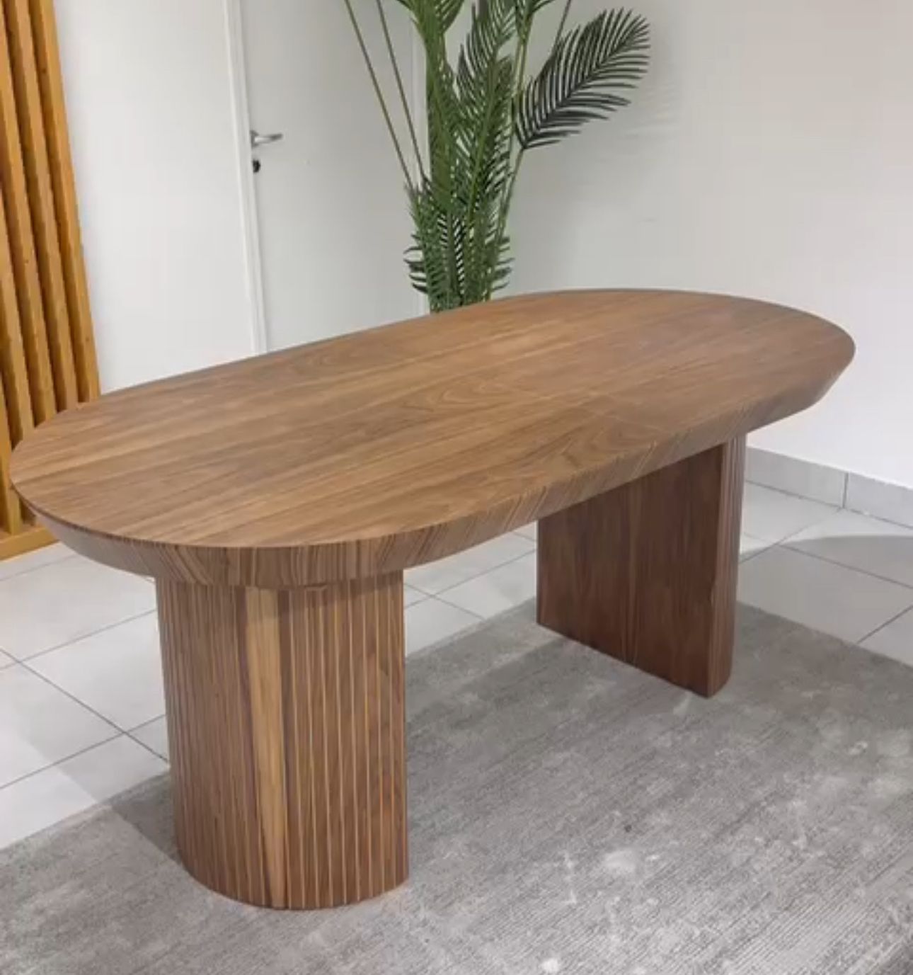 TABLE A MANGER MOLLIE