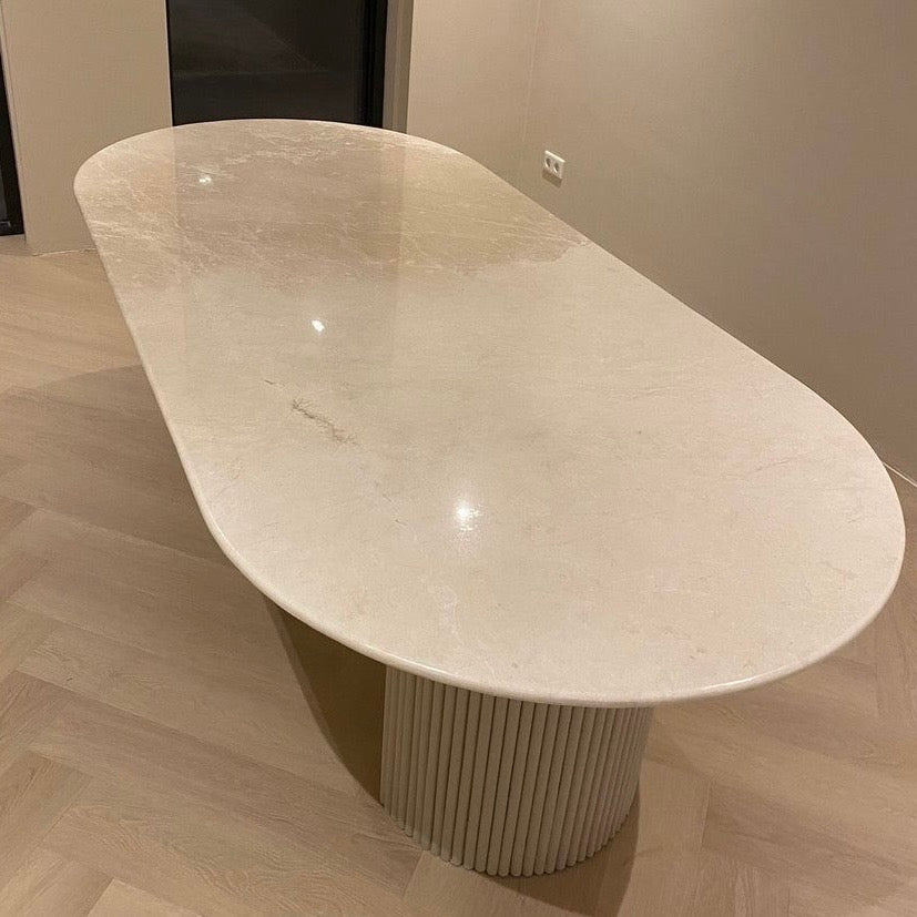 Table à manger oval Marbre créma beige