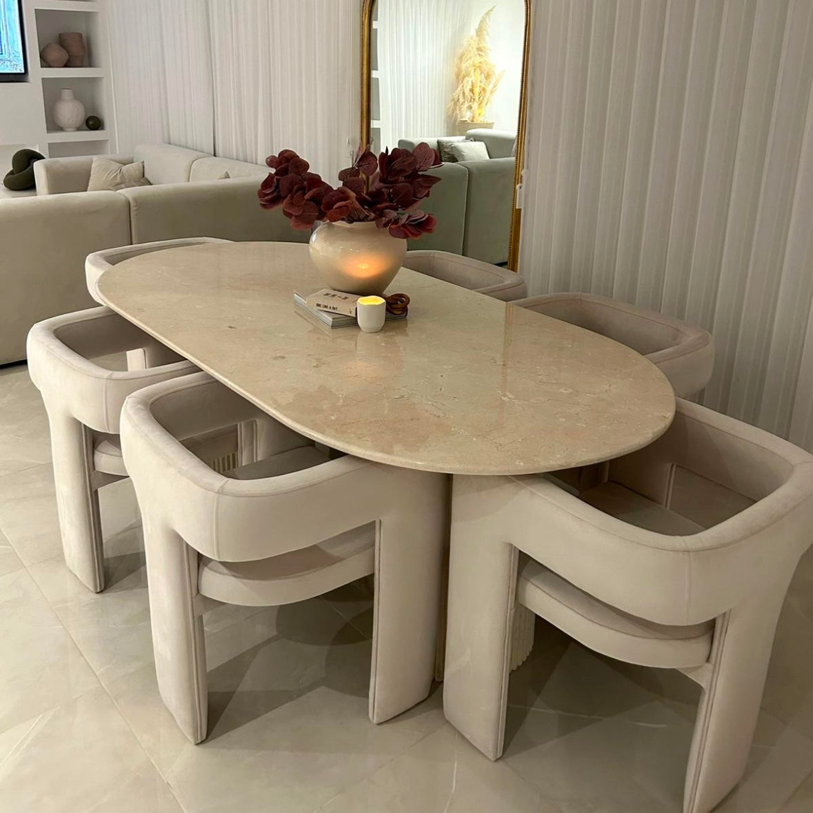 Table à manger oval Marbre créma beige